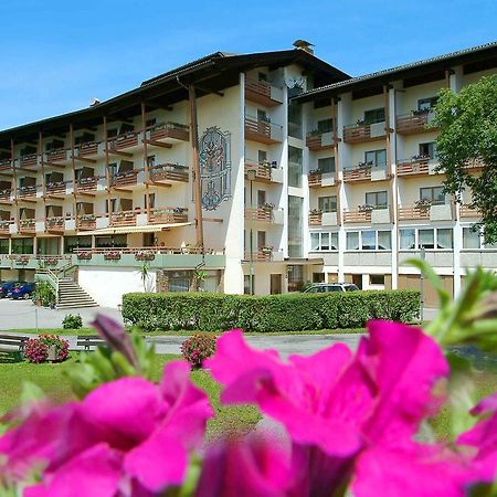 Hotel Kanz วิลลาค ภายนอก รูปภาพ
