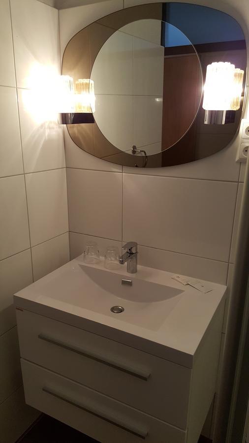 Hotel Kanz วิลลาค ภายนอก รูปภาพ